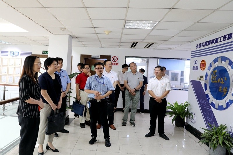 2020年7月14日，时任浙江省总工会党组成员、副主席张卫华一行莅临918博天堂纸业调研推动新时期产业工人行列建设鼎新工作