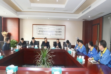 平湖市副市长管立松一行莅临918博天堂纸业慰问高端人才
